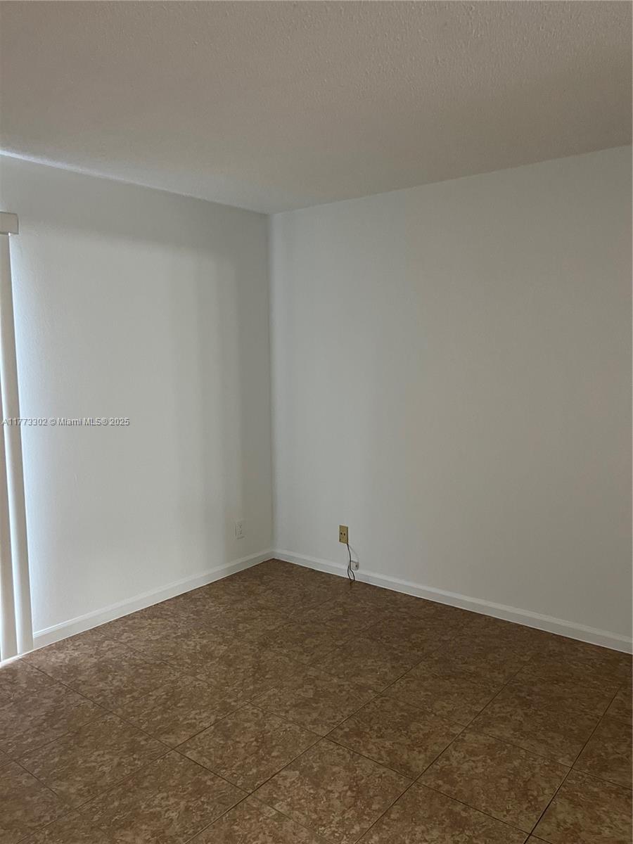 CROSS CREEK CONDO - Residential