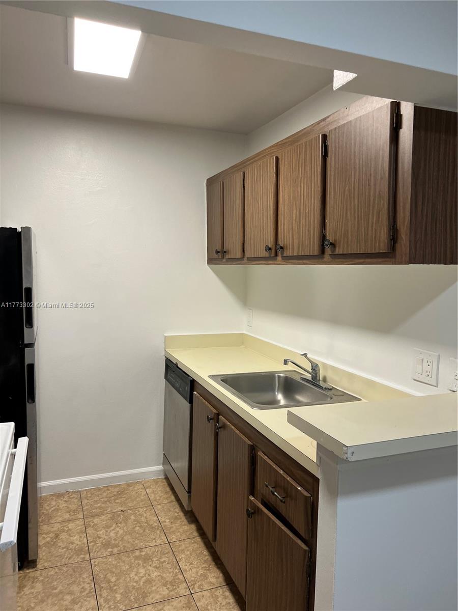 CROSS CREEK CONDO - Residential