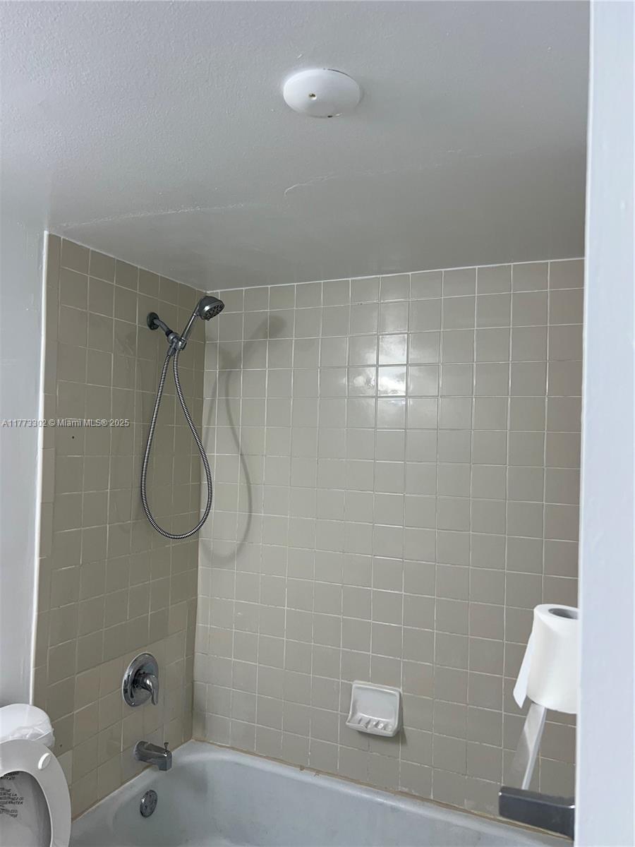 CROSS CREEK CONDO - Residential