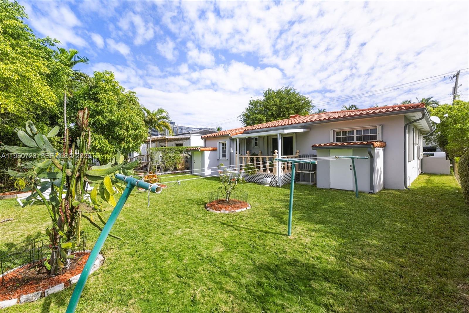 ALTOS DEL MAR NO 6 - Residential