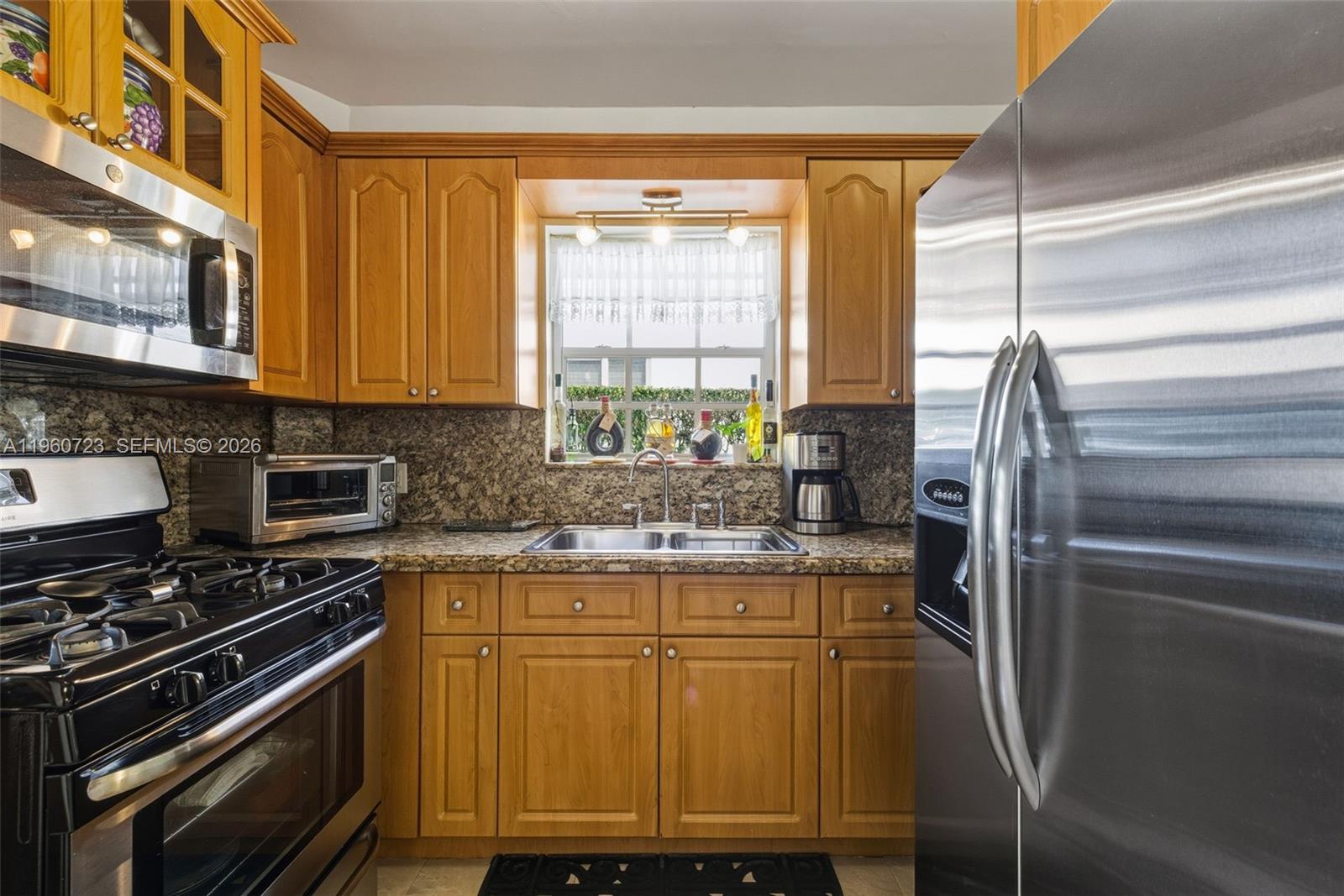 ALTOS DEL MAR NO 6 - Residential