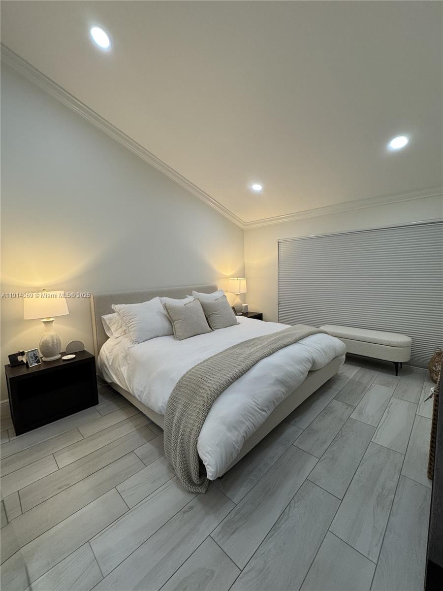 DADELAND COVE SEC 1 - Residential