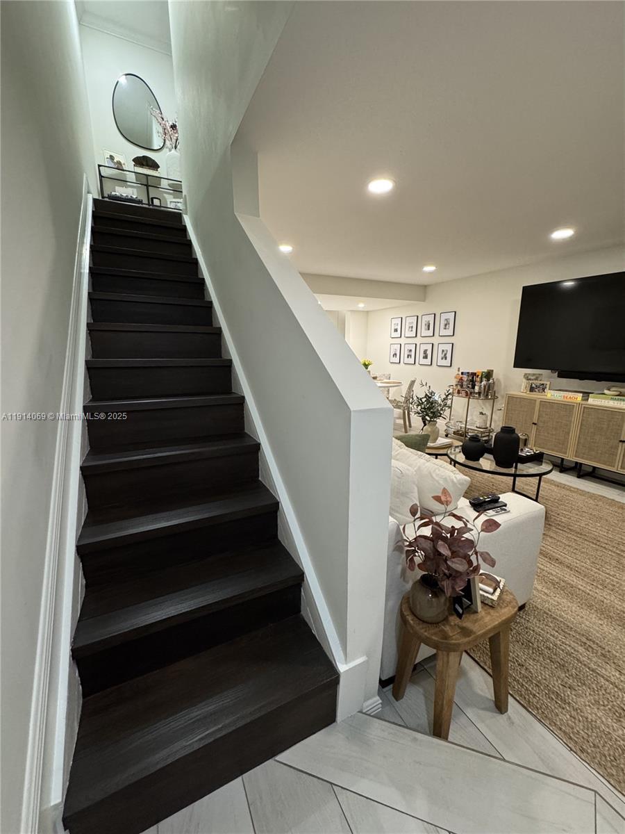 DADELAND COVE SEC 1 - Residential