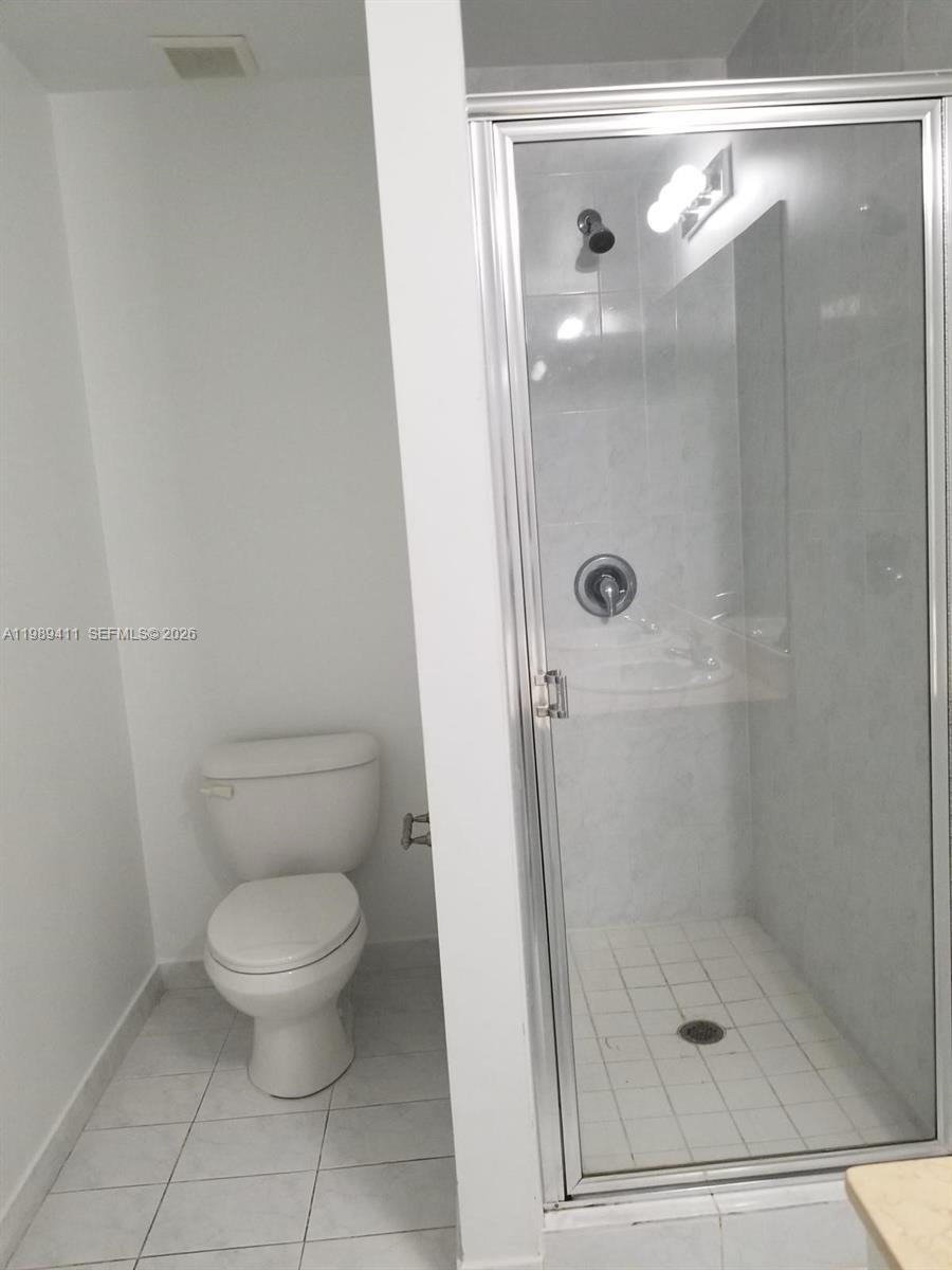 C GAB DOUGLAs SEC - Residential Lease