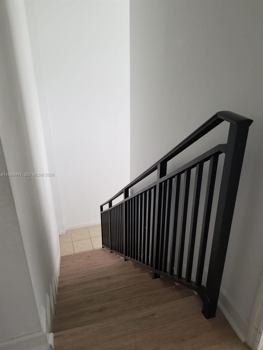 C GAB DOUGLAs SEC - Residential Lease