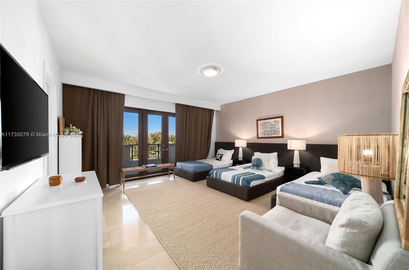 FISHER ISLAND - Residential