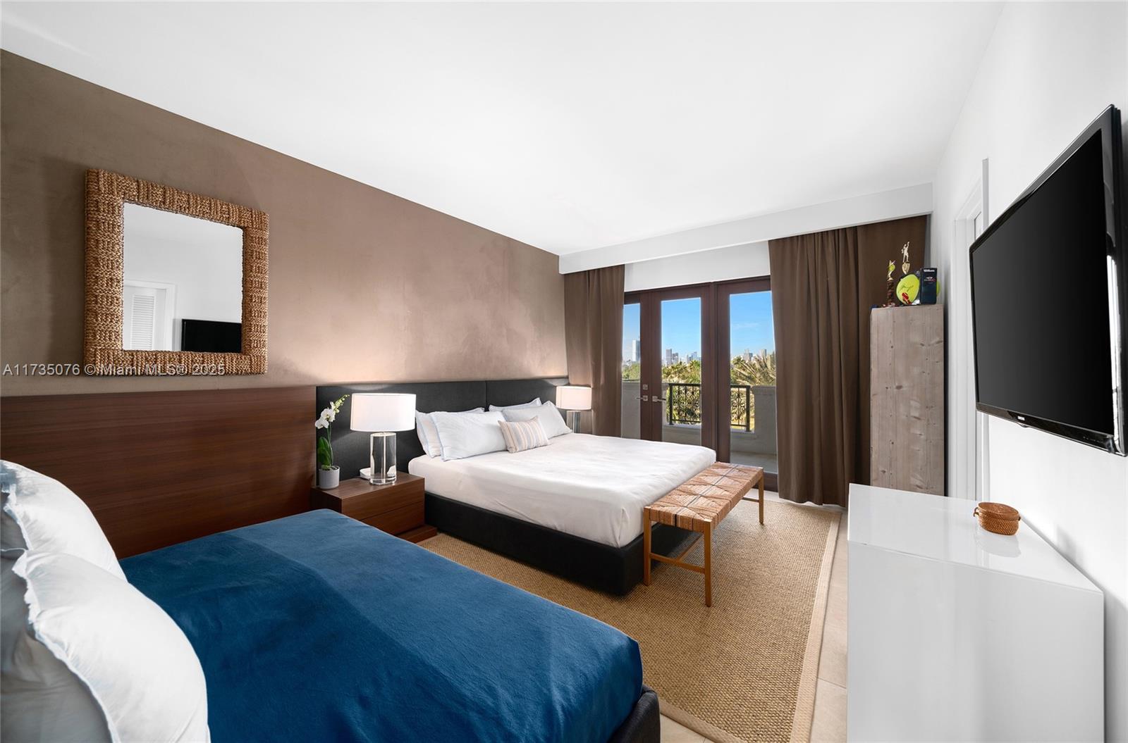 FISHER ISLAND - Residential