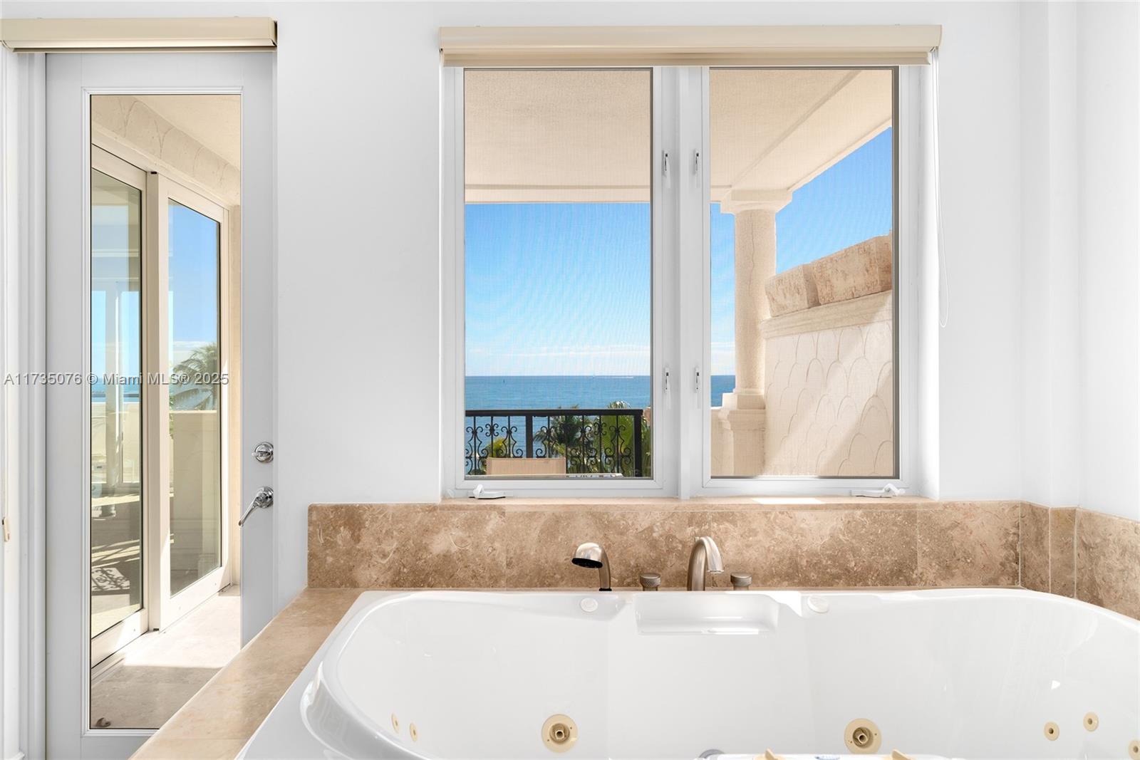 FISHER ISLAND - Residential
