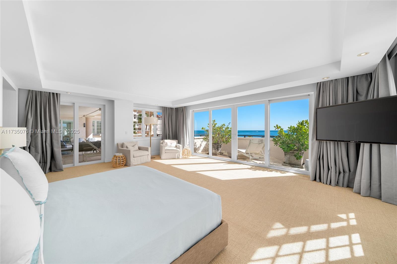 FISHER ISLAND - Residential