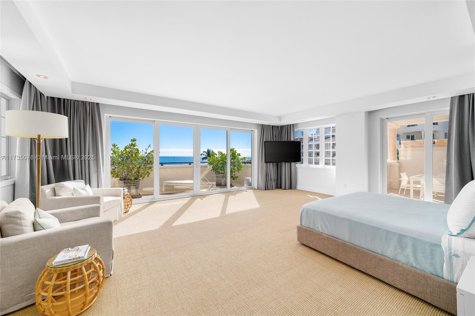 FISHER ISLAND - Residential