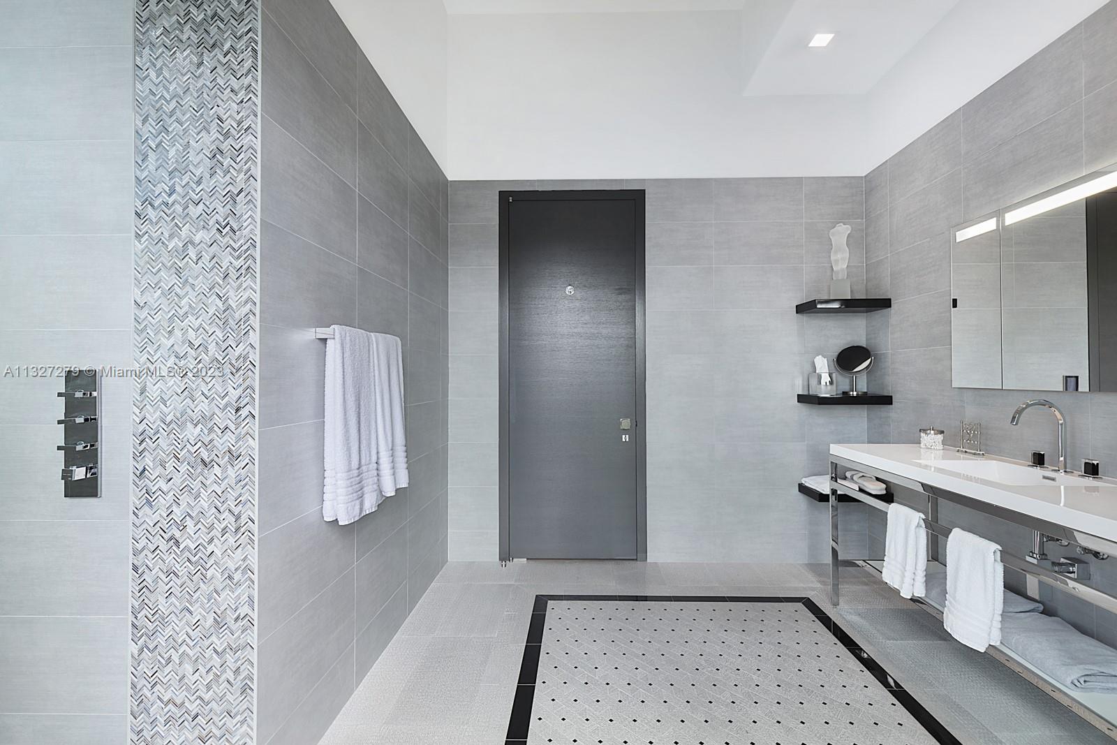 OLD MARSH GOLF CLUB - Residential