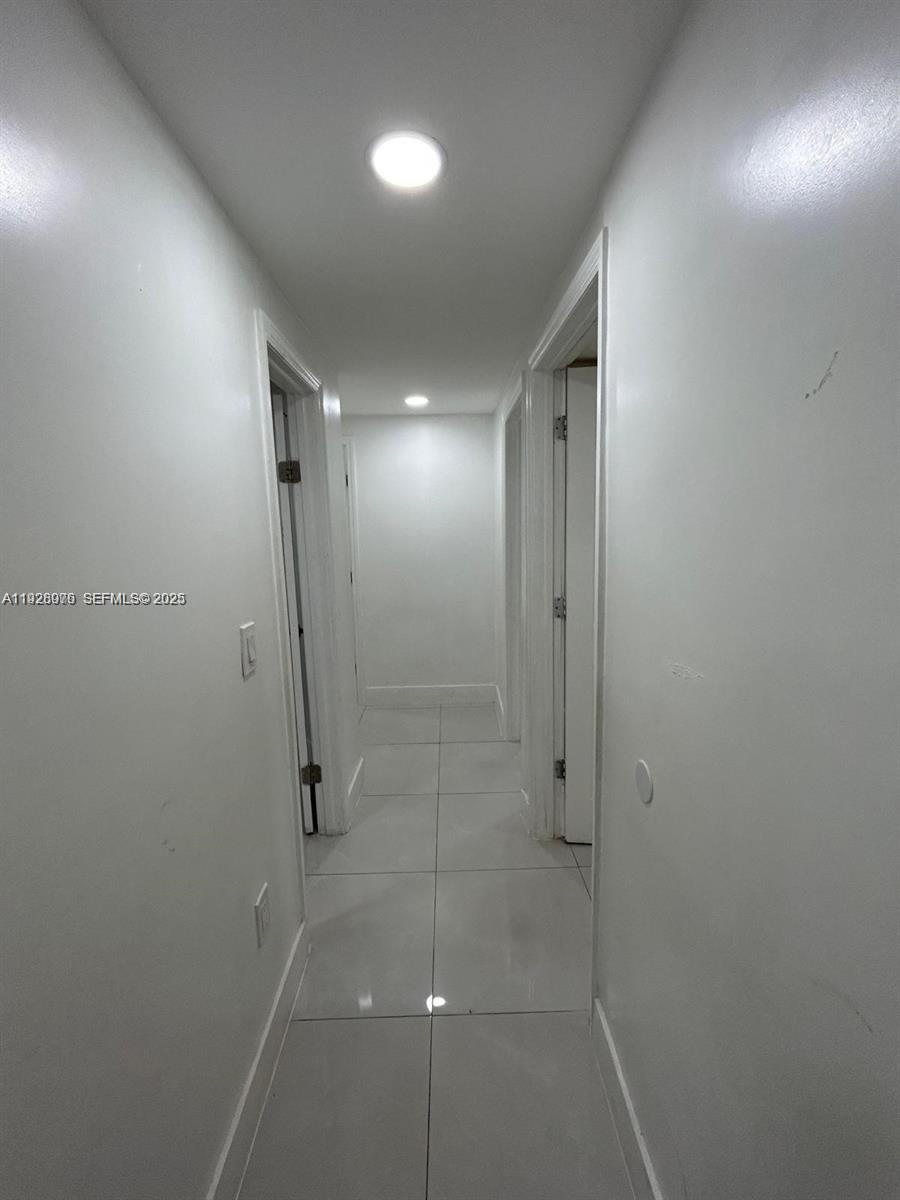 NORTHERN BLVD TRACK - Residential Lease