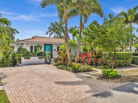 Tiny photo for 744 NE 18th Ave, Fort Lauderdale, FL 33304 (MLS # A12010979)