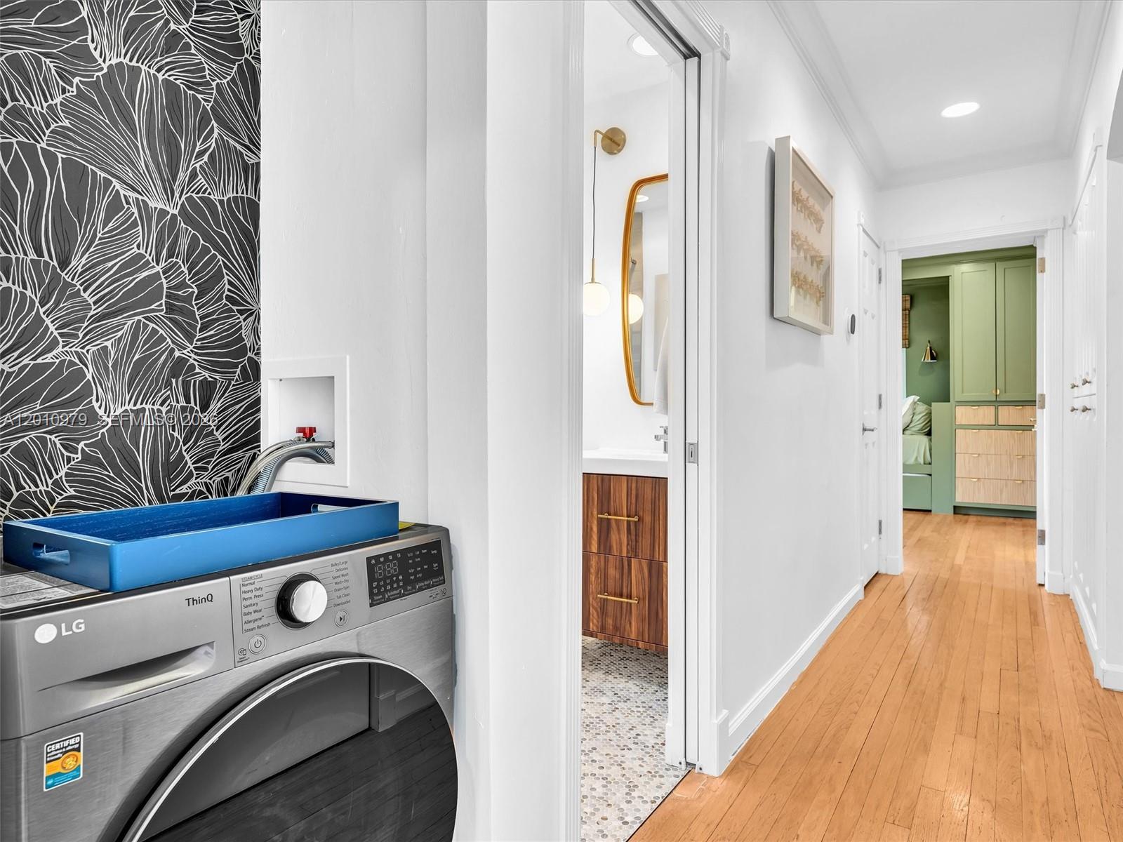 VICTORIA HIGHLANDS - Residential
