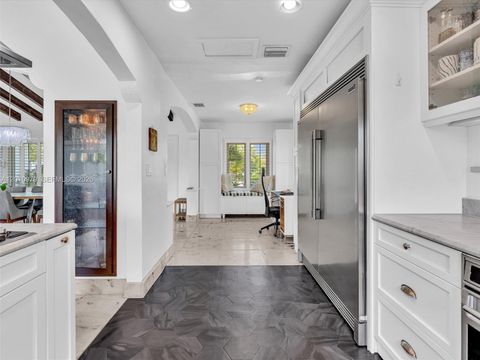 Tiny photo for 744 NE 18th Ave, Fort Lauderdale, FL 33304 (MLS # A12010979)