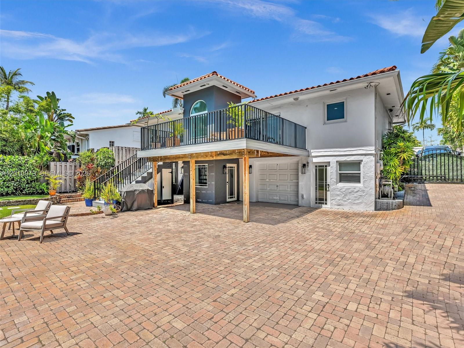 VICTORIA HIGHLANDS - Residential
