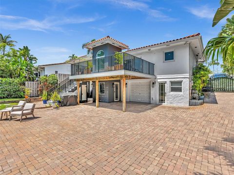 Tiny photo for 744 NE 18th Ave, Fort Lauderdale, FL 33304 (MLS # A12010979)