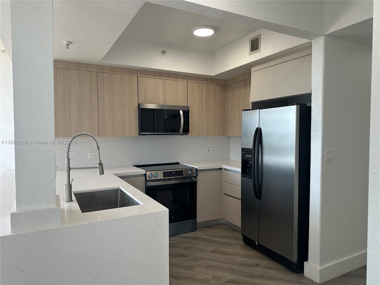 2301 SW 27th Ave 700