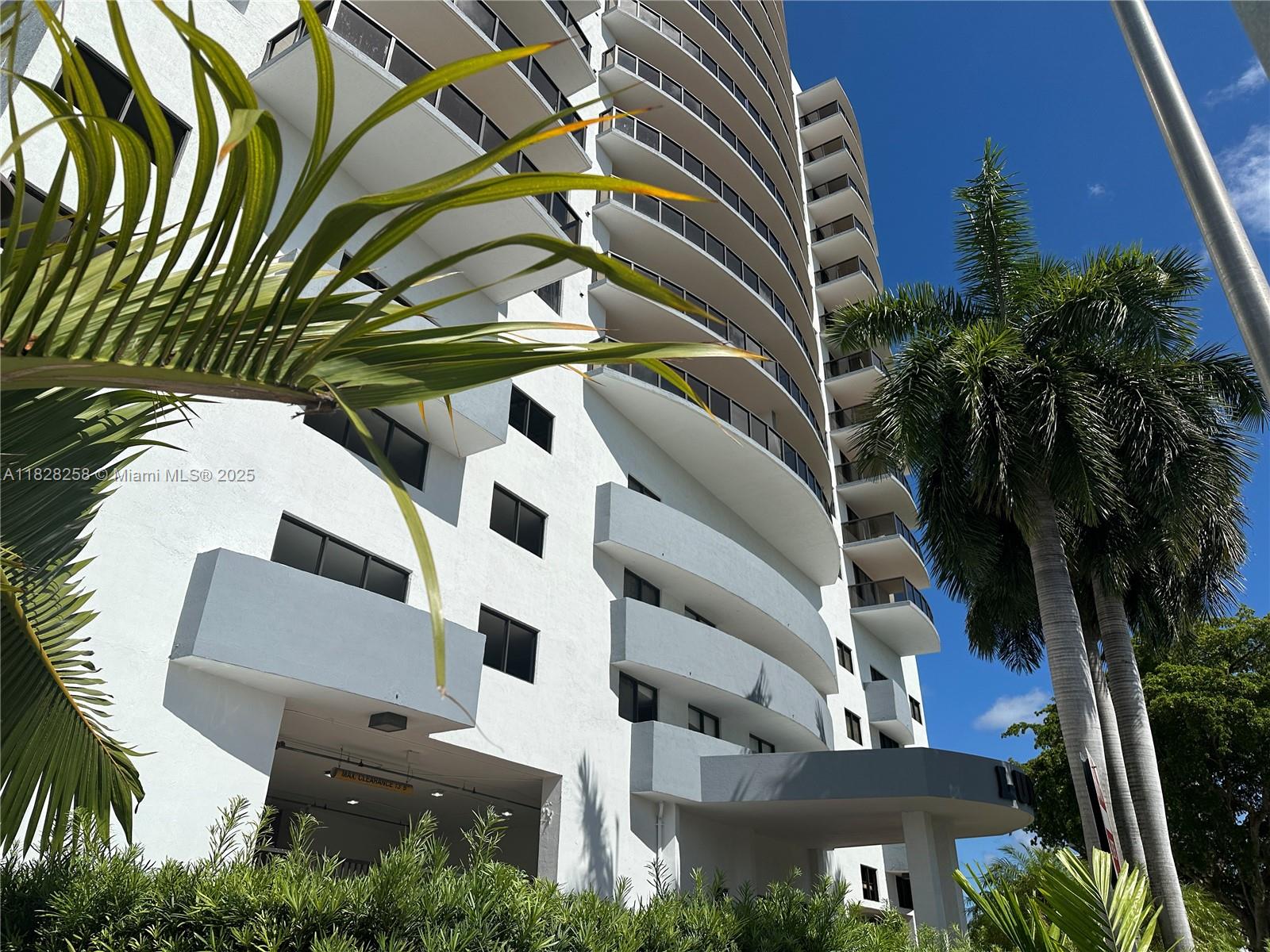 Beautiful and remodeled 2BR/2BA Condo in Prime Miami Location!
Freshly painted and full of natural light, this spacious unit features a split bedroom floorplan, large bedrooms, remodeled kitchen and bathrooms, and in-unit washer and dryer. Enjoy an oversized west-facing balcony with city views and stunning sunsets. Ideally located near grocery stores, restaurants, shops, and Coconut Grove Metro Station. Includes 2 garage parking spaces. Amenities include a fitness center, community pool, and recreational room.