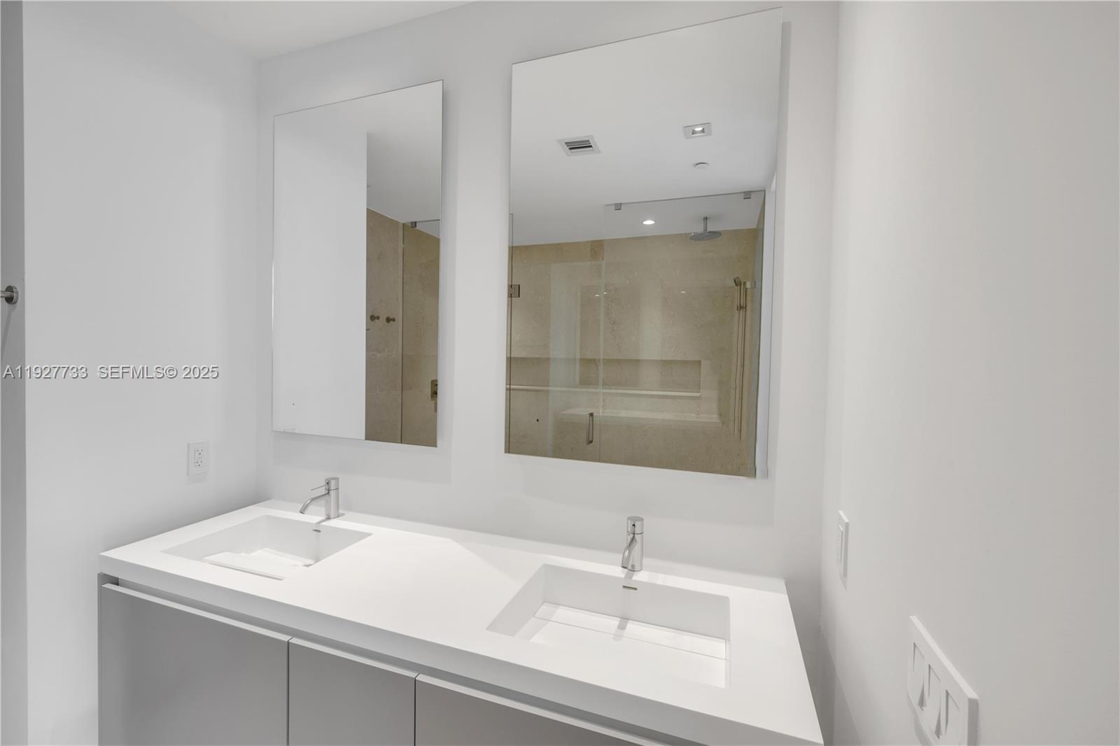 ECHO BRICKELL CONDO - Residential Lease