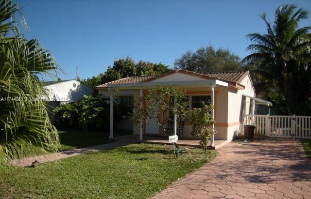 HOLLYWOOD PARK - Residential