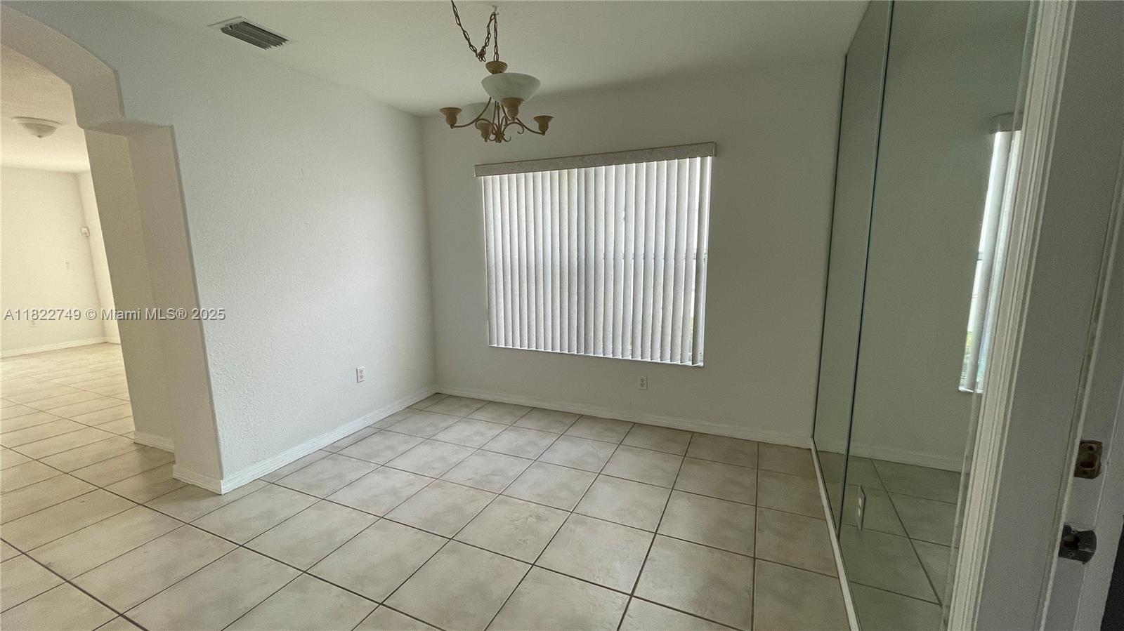 11530 NW 48th Ter