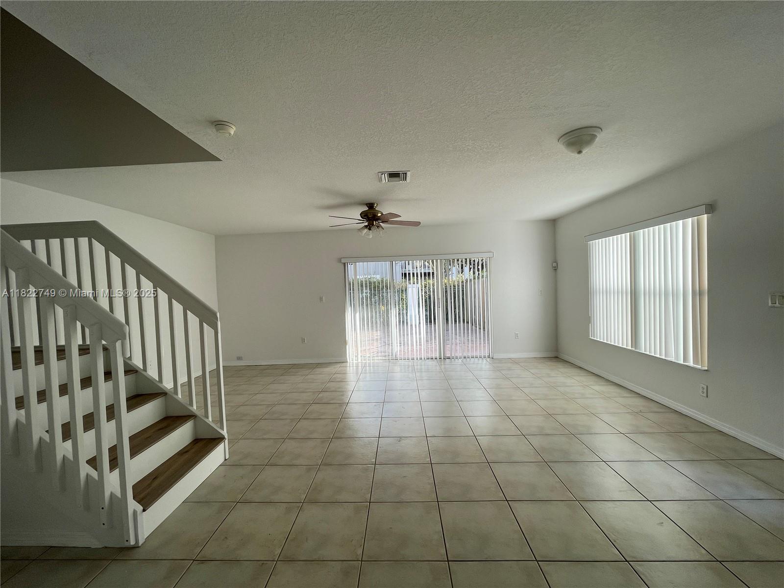 11530 NW 48th Ter