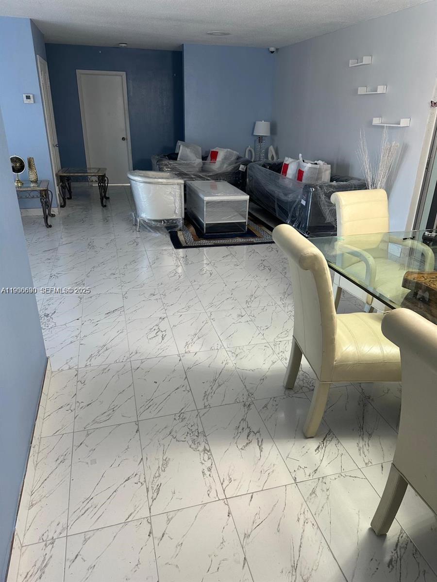 WASHINGTON PARK HALLANDAL - Residential