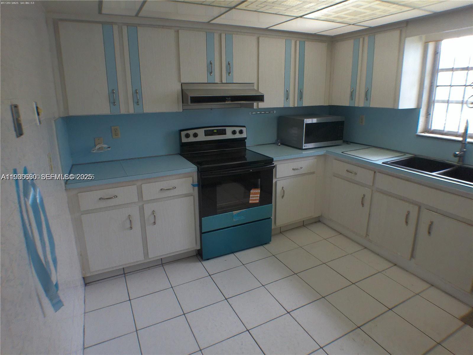 WASHINGTON PARK HALLANDAL - Residential