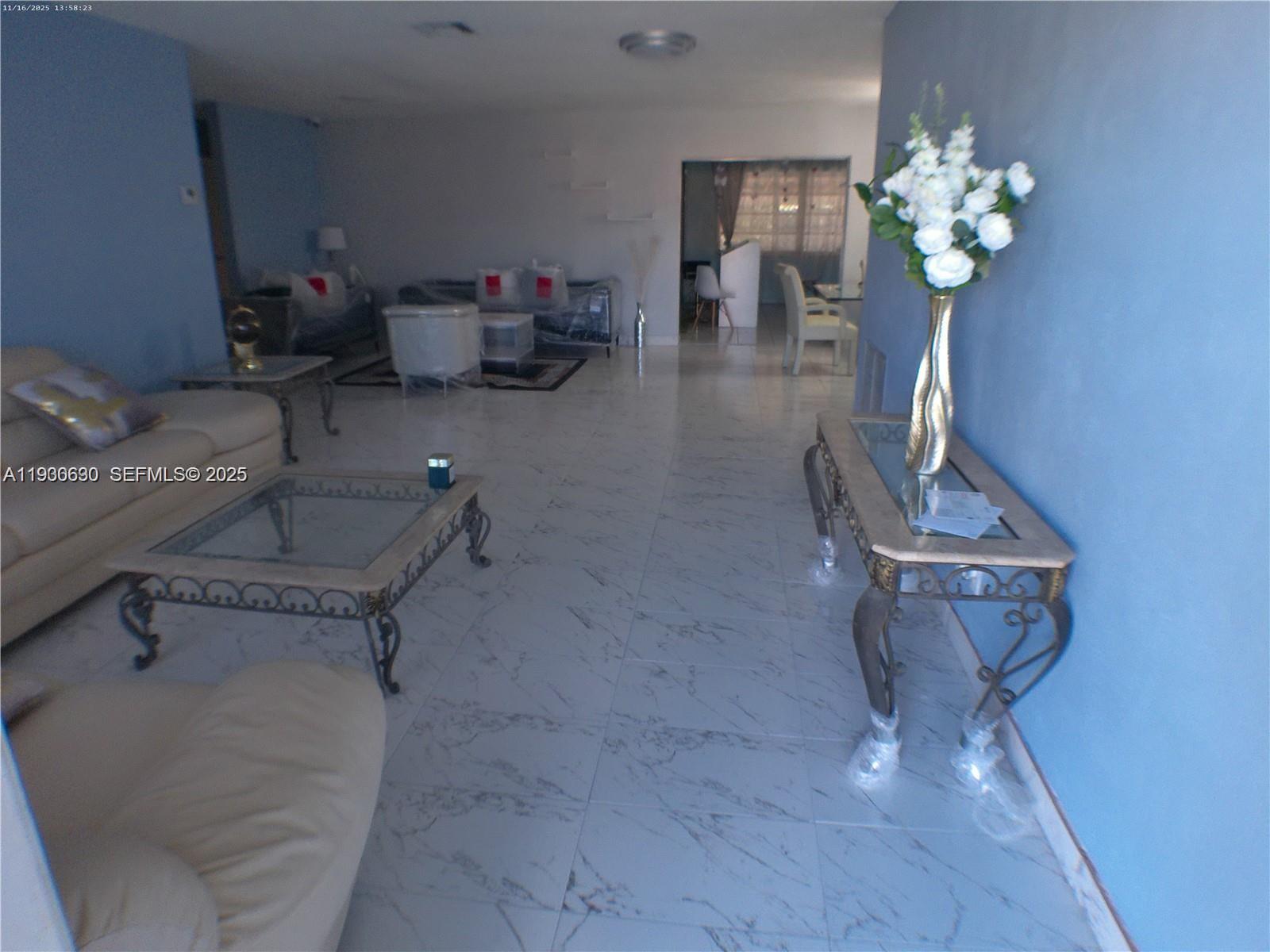 WASHINGTON PARK HALLANDAL - Residential