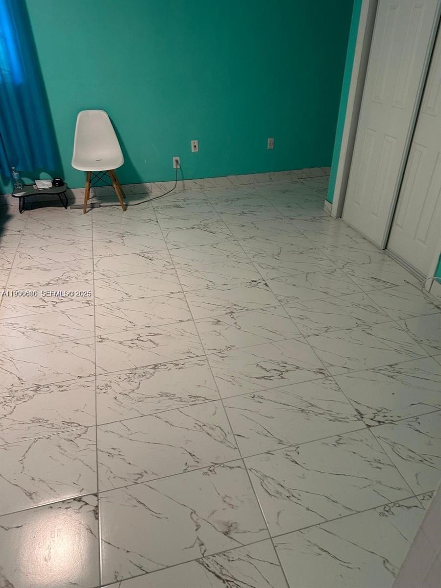 WASHINGTON PARK HALLANDAL - Residential