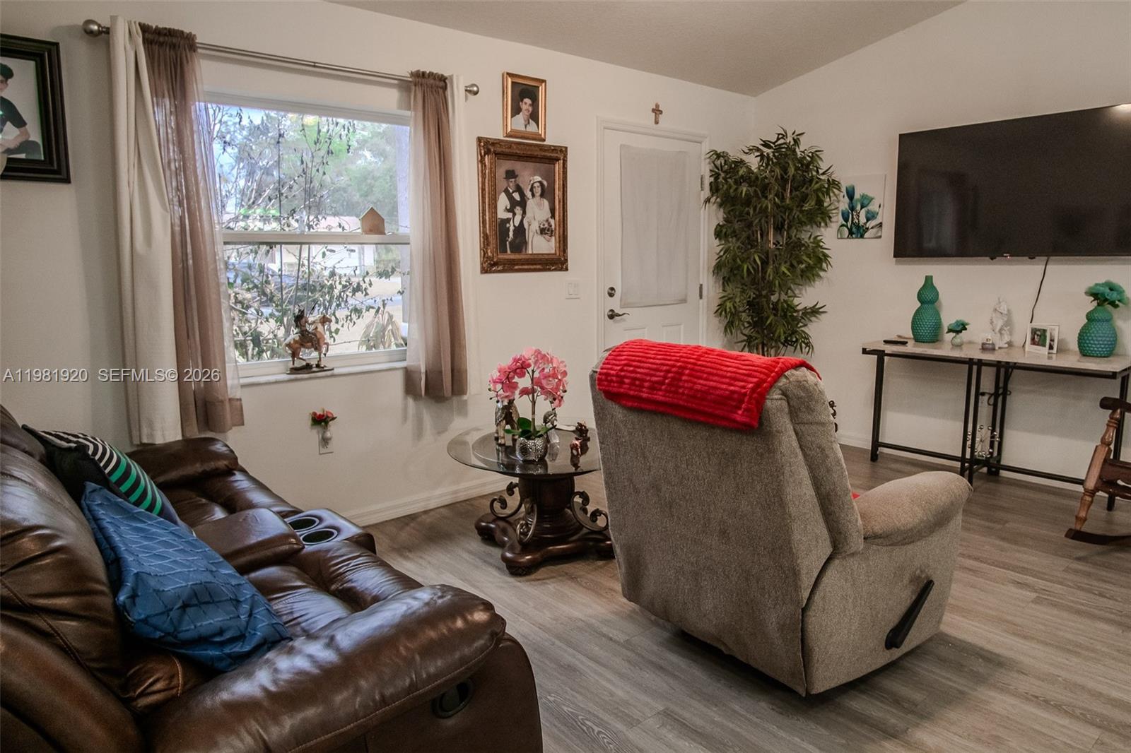 INVERNESS HIGHLANDS SOUTH - Residential