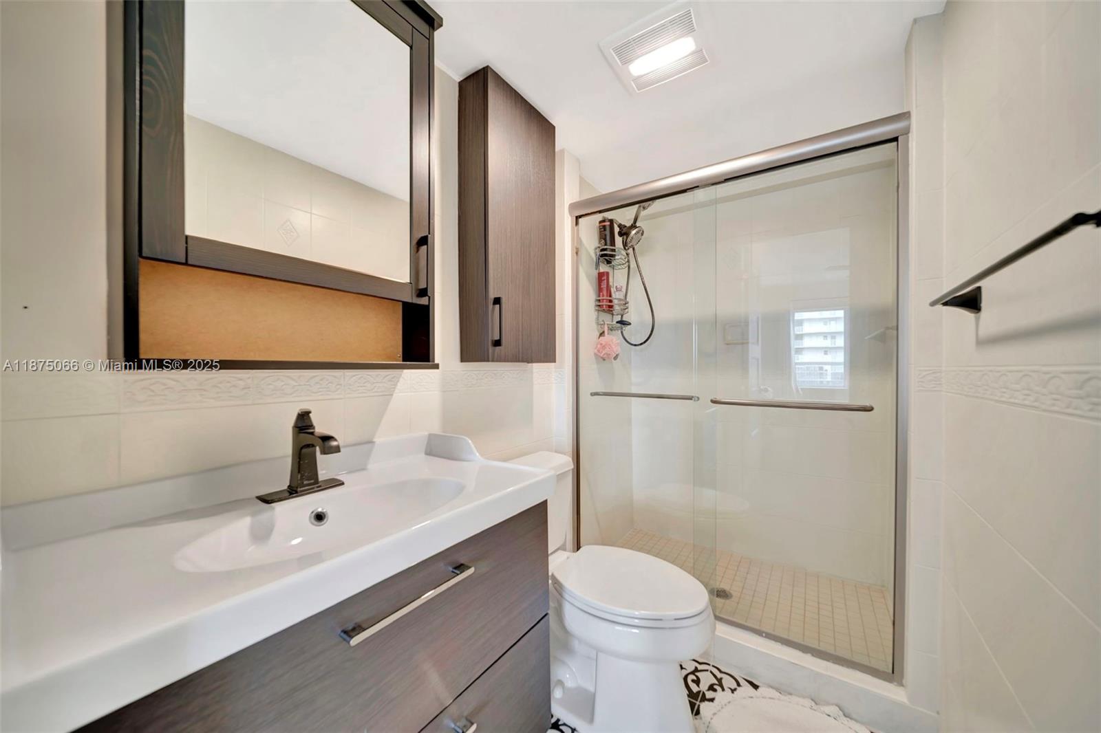 Golden Isles Tower Condo - Residential