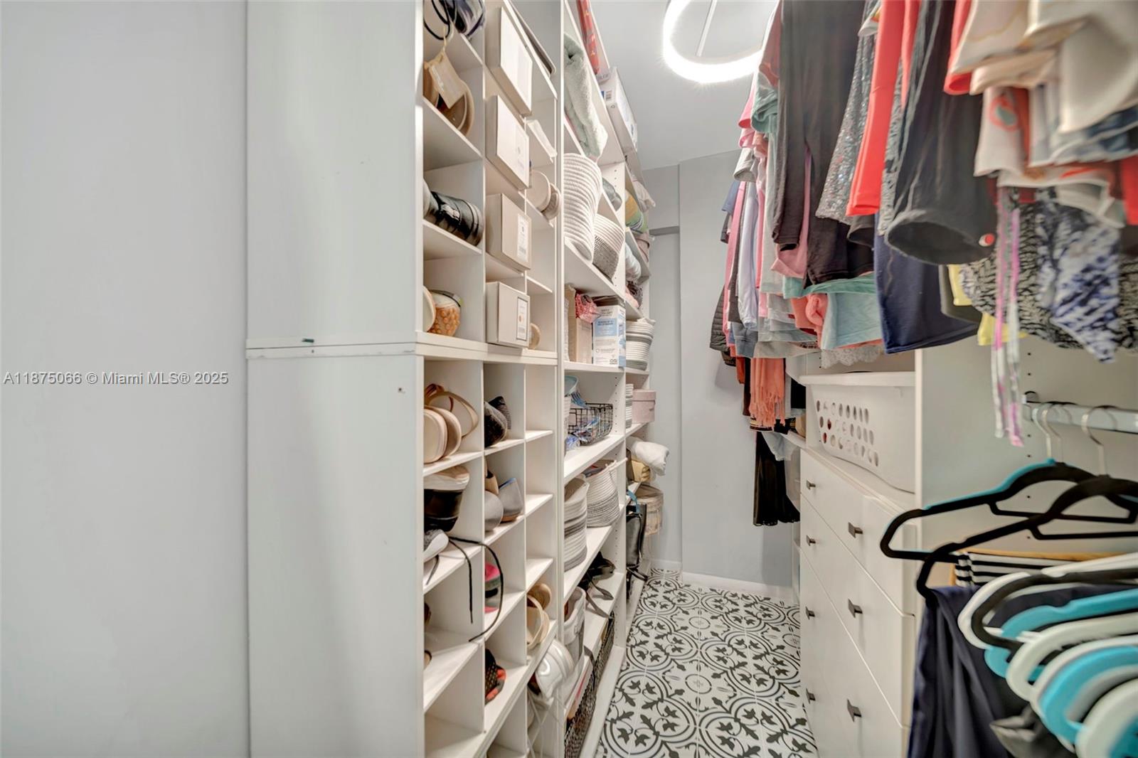 Golden Isles Tower Condo - Residential