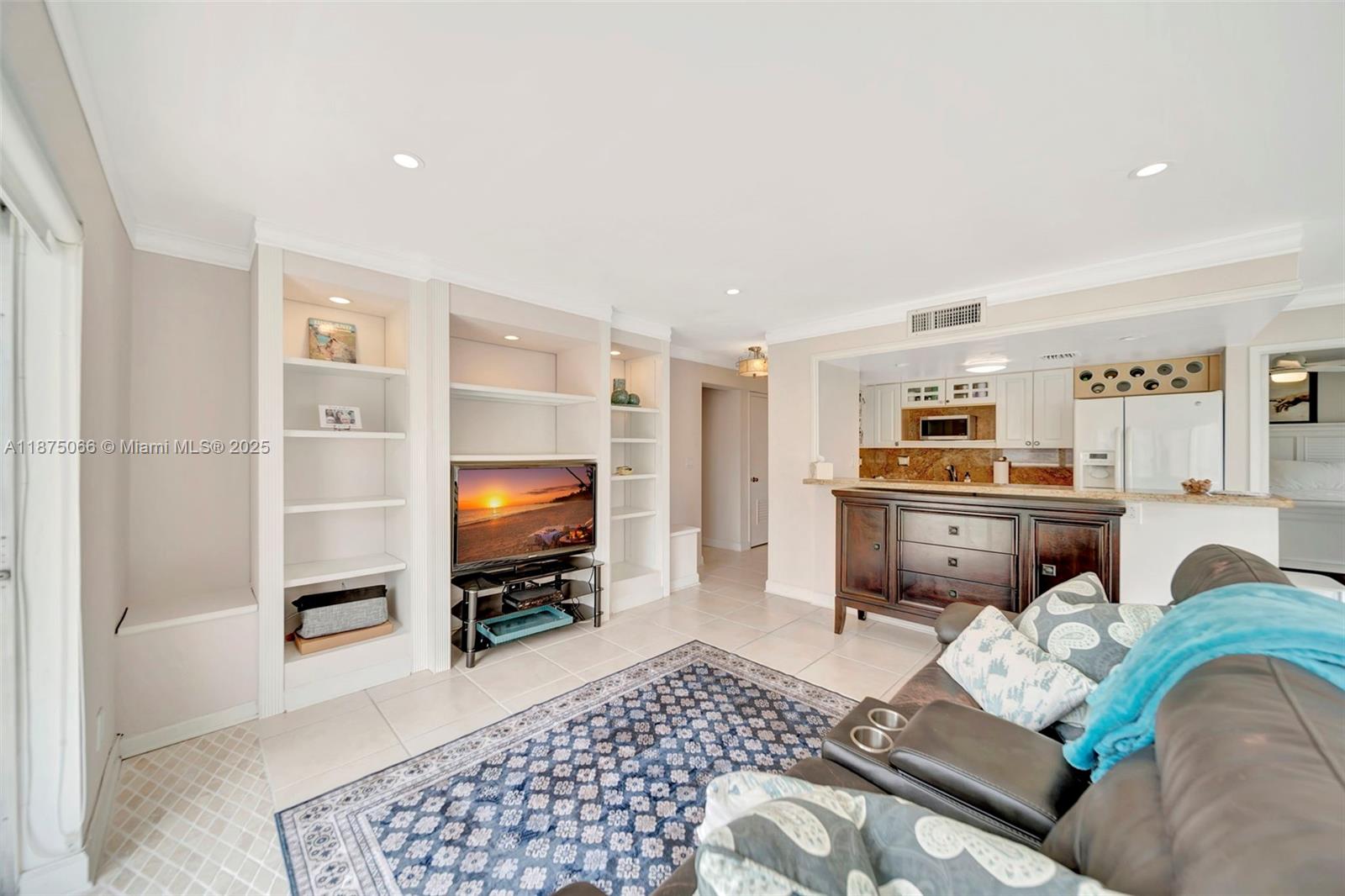 Golden Isles Tower Condo - Residential