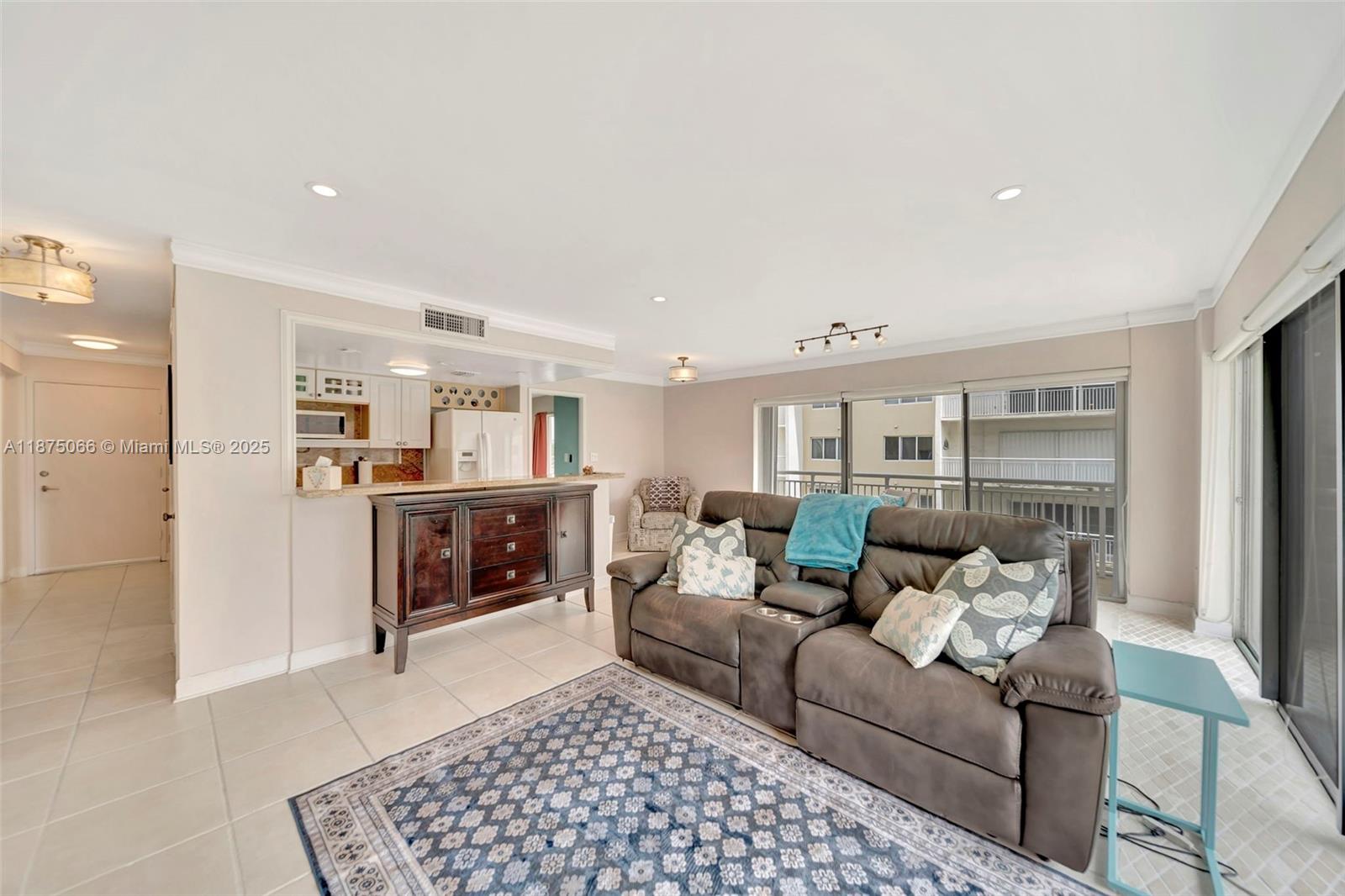 Golden Isles Tower Condo - Residential