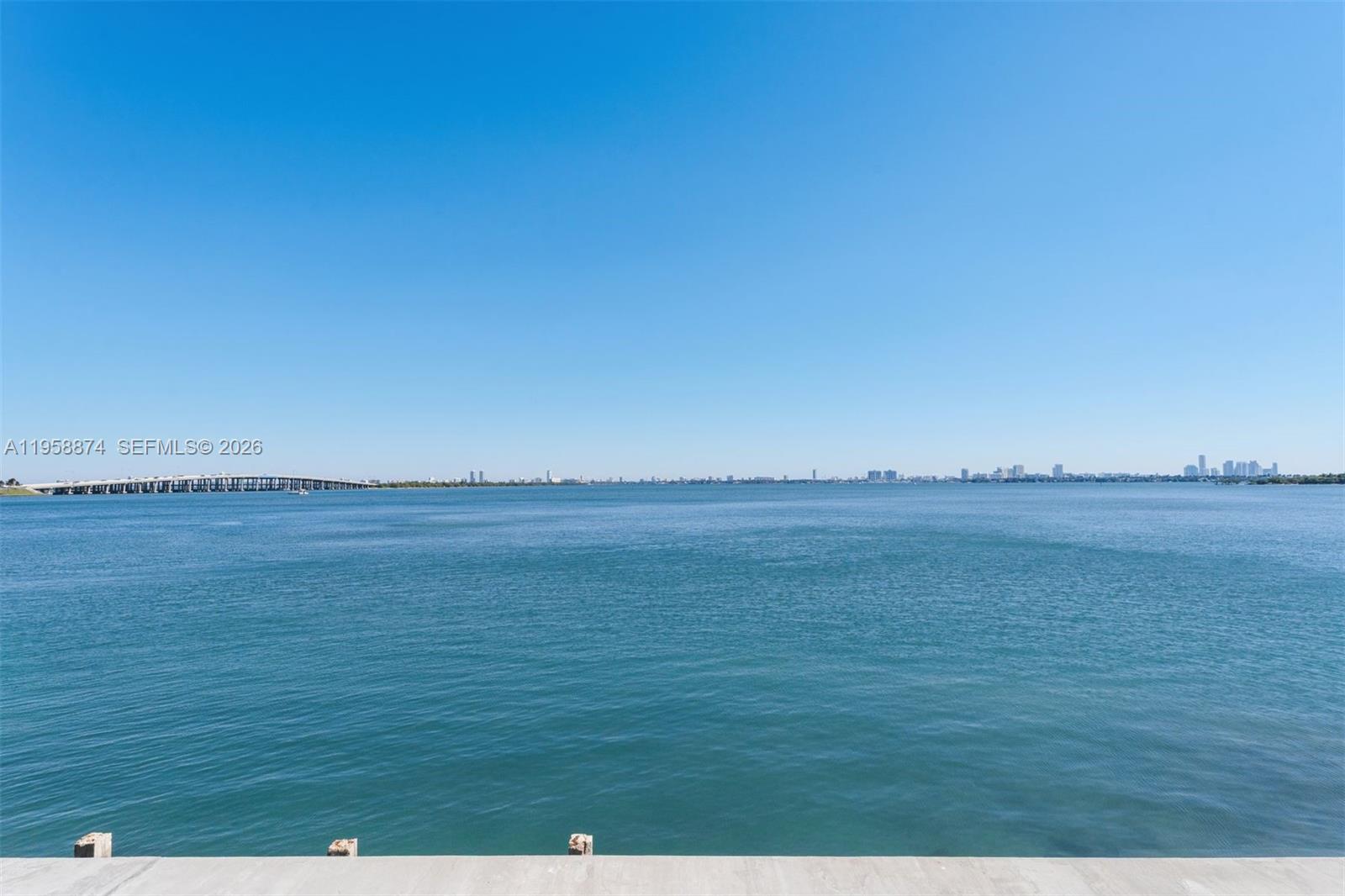 BAYVIEW TOWER CONDO - Residential