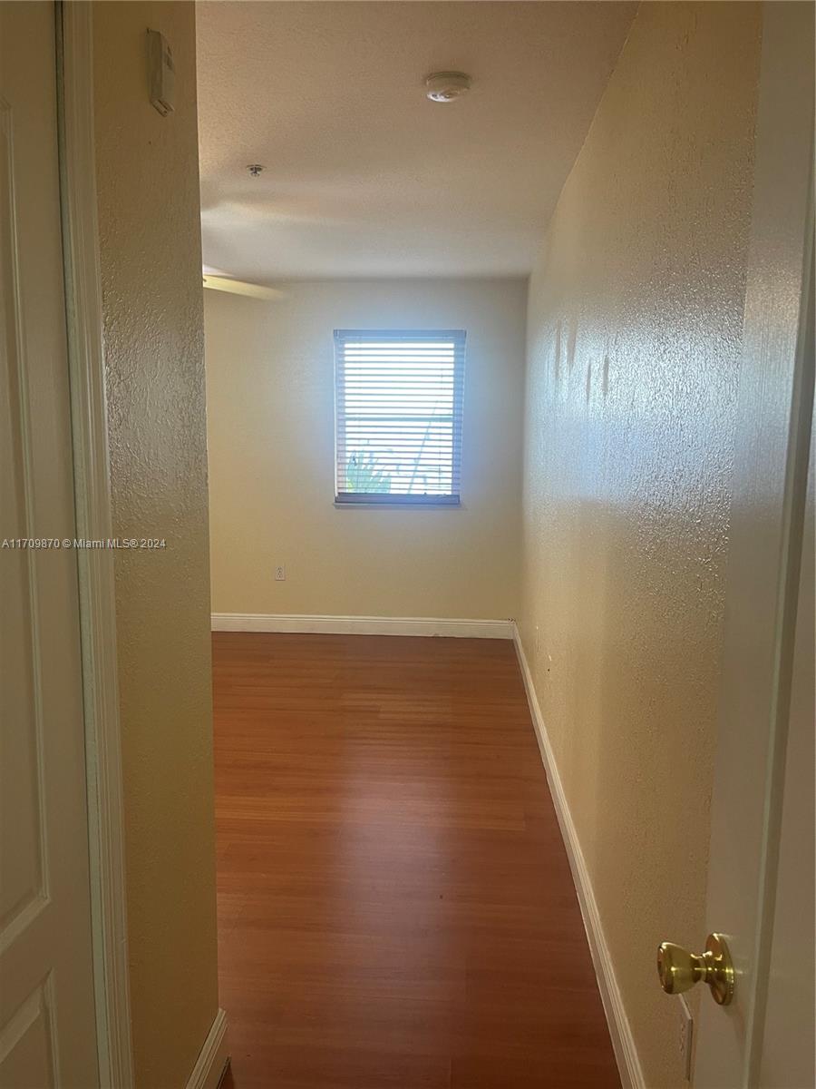 SHOMA HOMES AT COUNTRY CL - Residential Lease