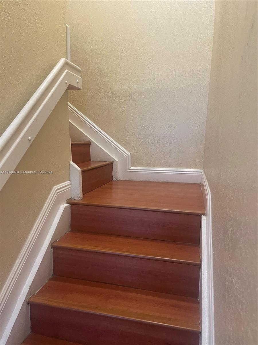 SHOMA HOMES AT COUNTRY CL - Residential Lease