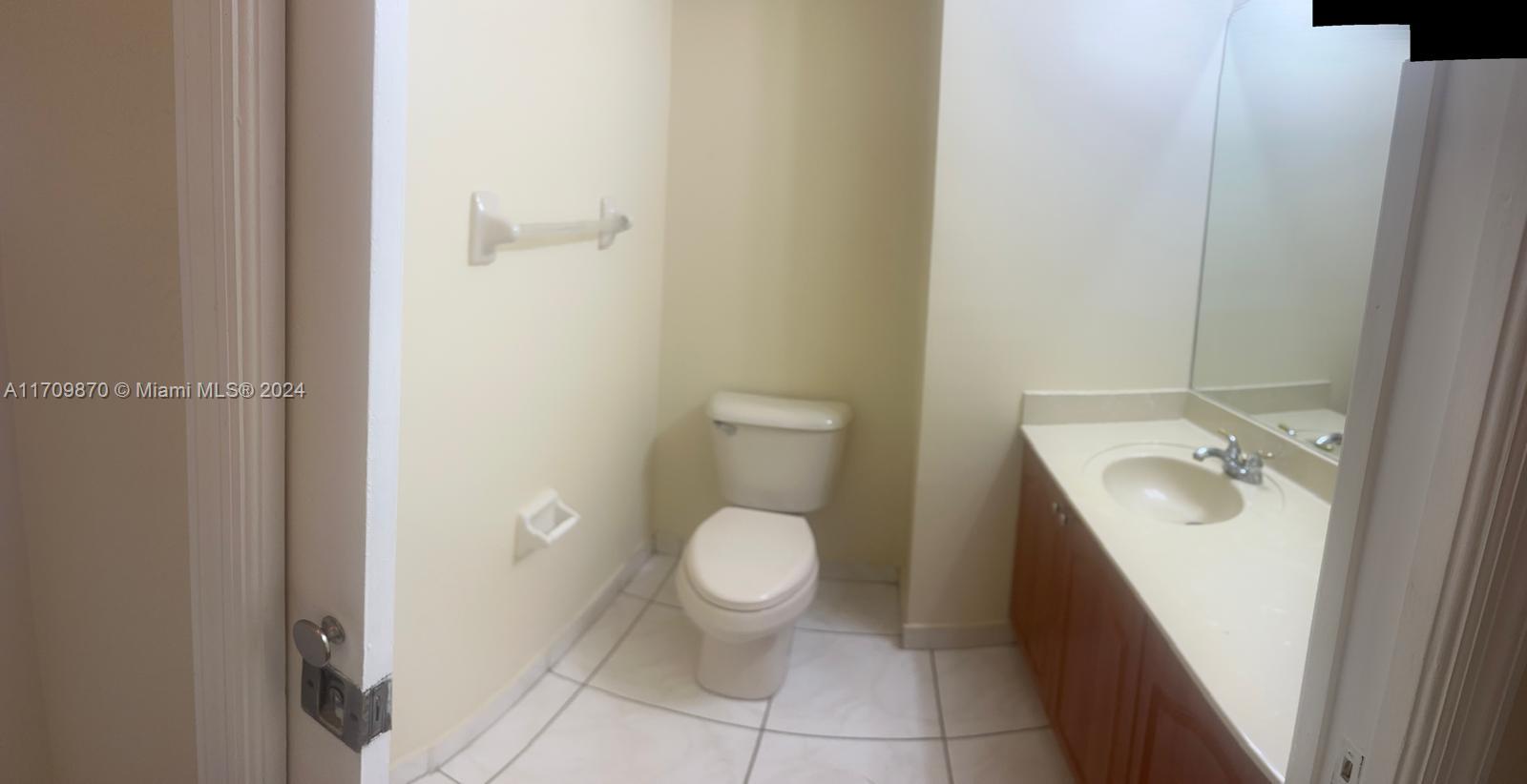 SHOMA HOMES AT COUNTRY CL - Residential Lease