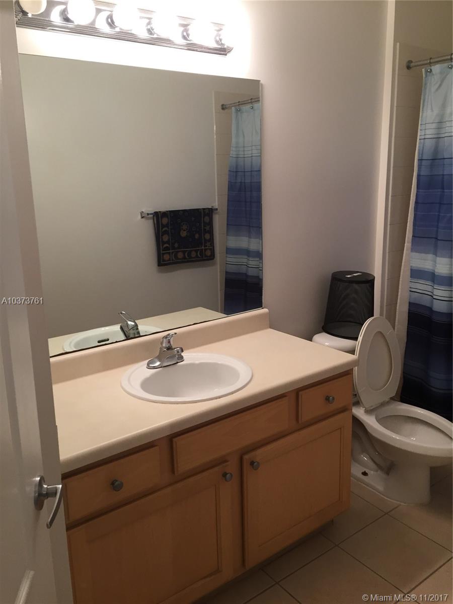 Valencia Condo - Residential Lease