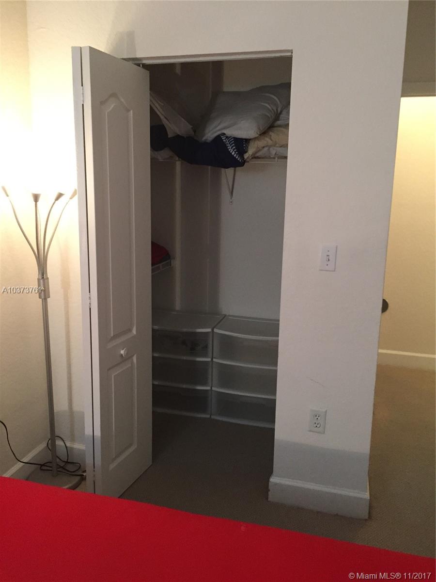 Valencia Condo - Residential Lease