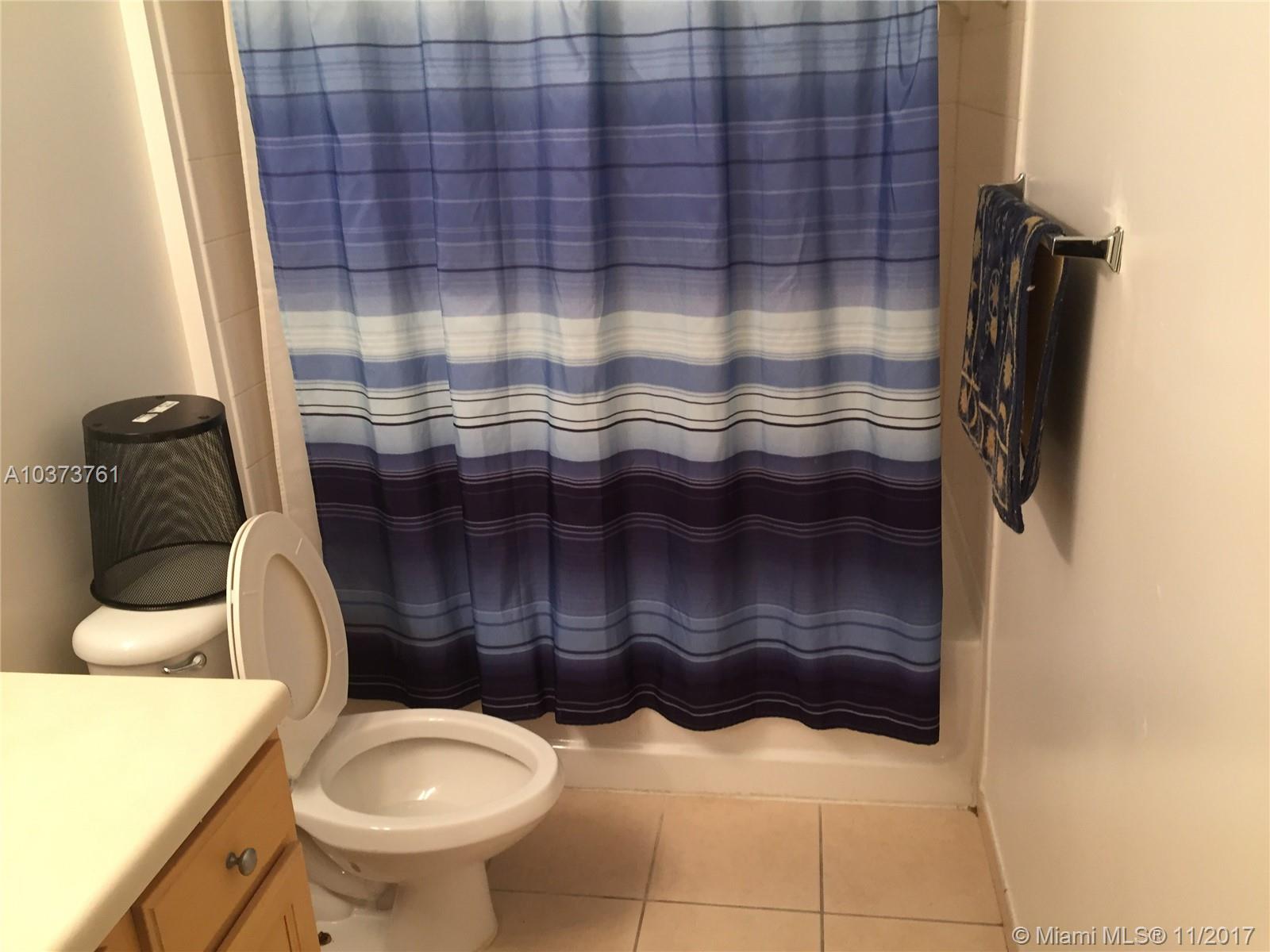 Valencia Condo - Residential Lease