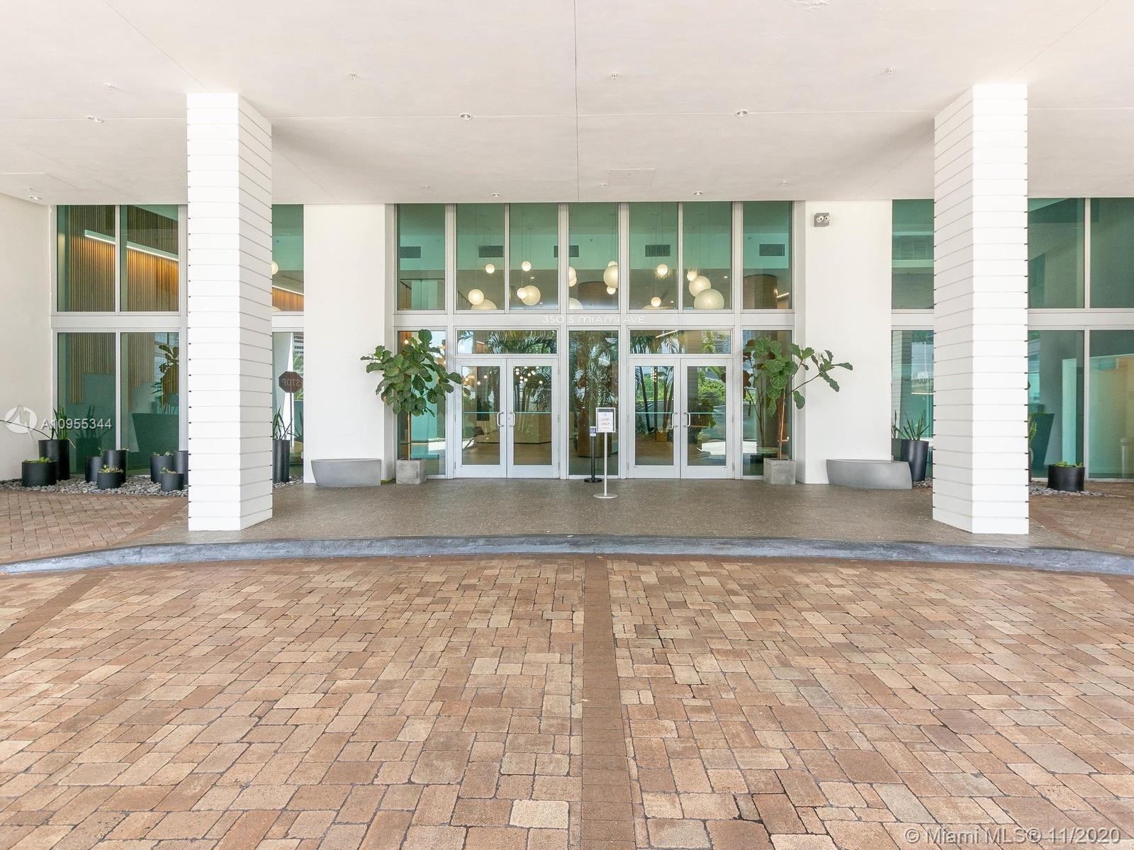 WIND CONDO - Residential Lease