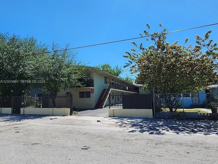 LITTLE RIVER GARDENS - Residential Lease