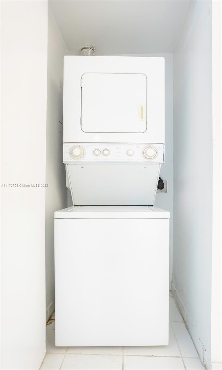 TERRAZAS RIVERPARK VILLAG - Residential