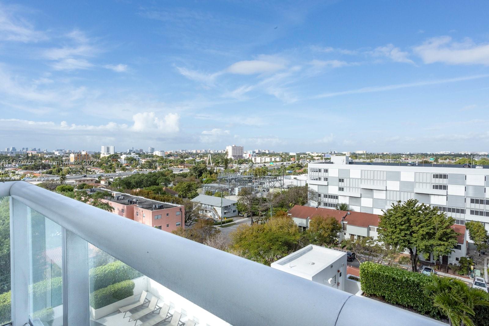 TERRAZAS RIVERPARK VILLAG - Residential