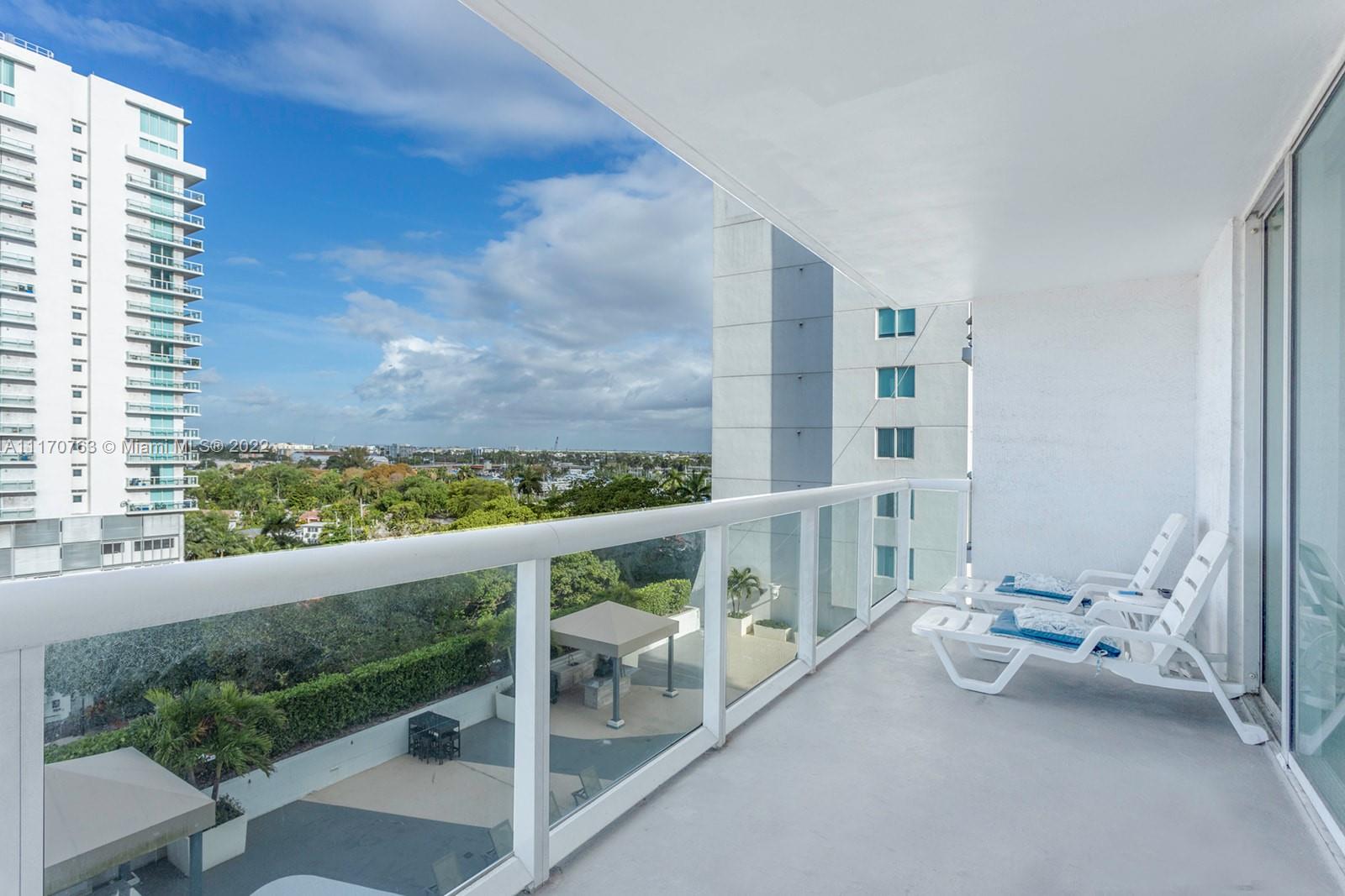 TERRAZAS RIVERPARK VILLAG - Residential