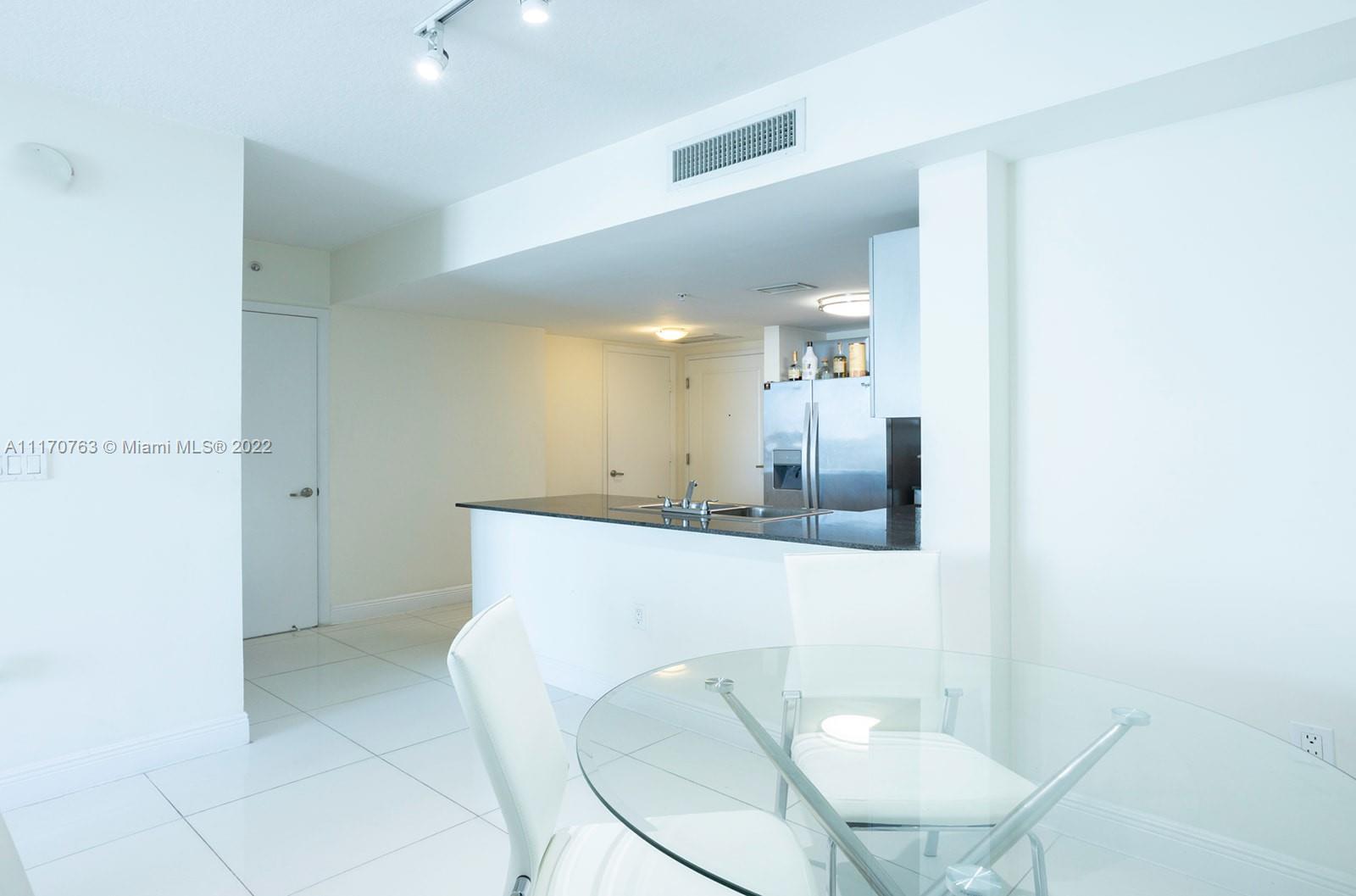 TERRAZAS RIVERPARK VILLAG - Residential