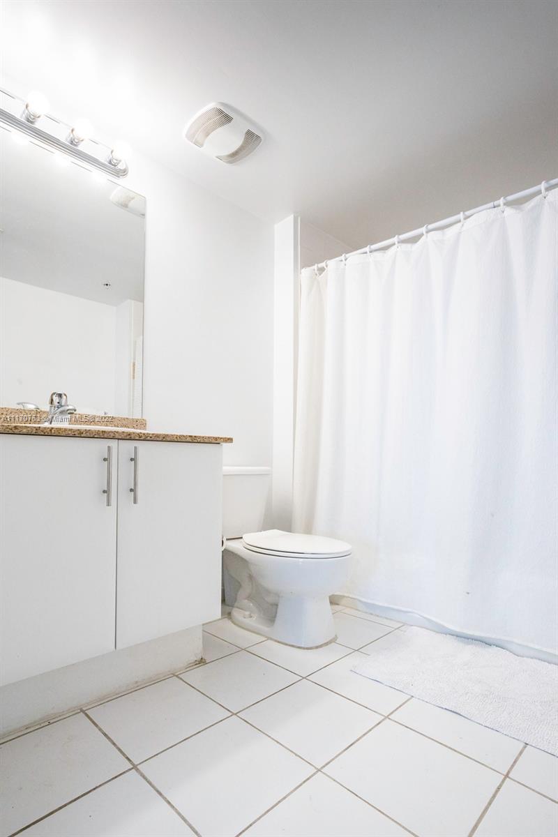 TERRAZAS RIVERPARK VILLAG - Residential